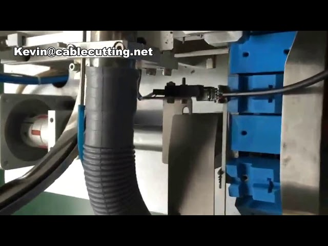 USB kábel gyártó gép – Automata forrasztógép adatkábel gyártáshoz