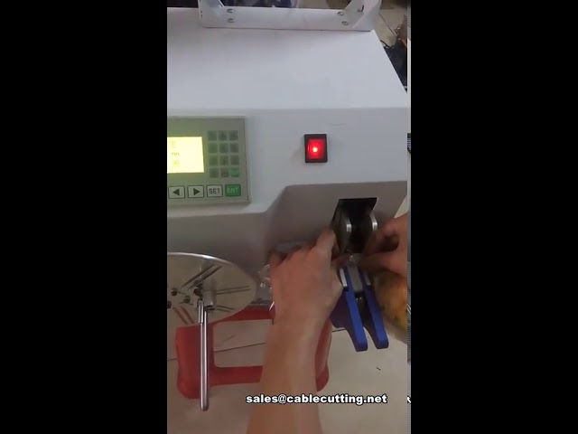 Automatikus cipzárazó gép kenyérzsákokhoz – gyors és megbízható csomagolás