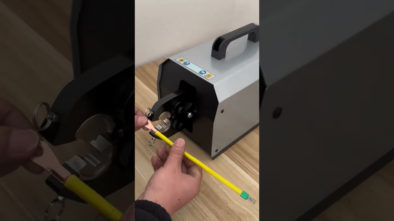 Erőteljes pneumatikus krimpelőgép nyitott kábelvégekhez 300A-ig – Gyártósori automatizálás