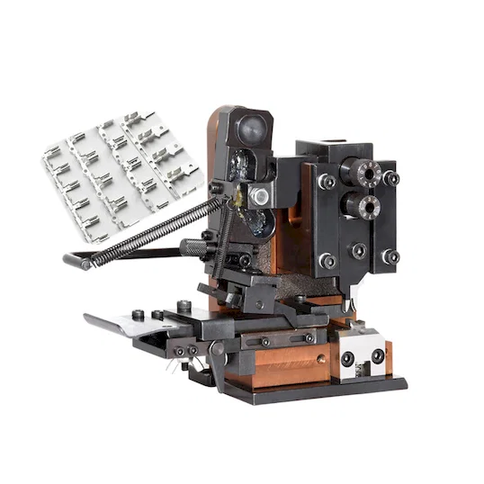 Testreszabható OTP applikátor présforma